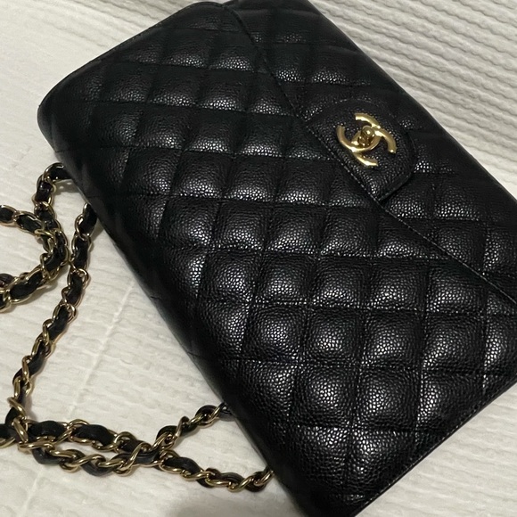 BLACK QUILTED CAVIAR NEW CLASSIC DOUBLE FLAP JUMBO - Picture 3 of 14